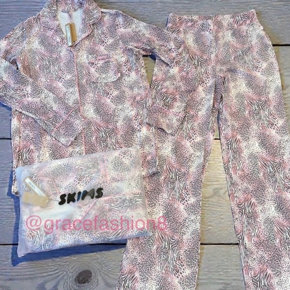 SKIMS Other - SKIMS Long Sleeve Pajama Set Bloom Animal Print NWT